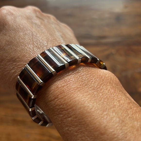 Magnet Bangle Bracelet with Faux Tortoise Shell Excellent Condition, 10/10 - Picture 4 of 7